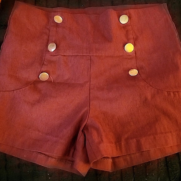 Red LG Crimson Sailor Shorts with Buttons - Picture 3 of 8